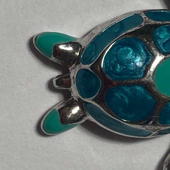 Cute Little Turtle Charm Pendant Necklace - Picture 4 of 14